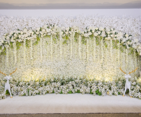 wedding backdrop with flower and wedding decoration
